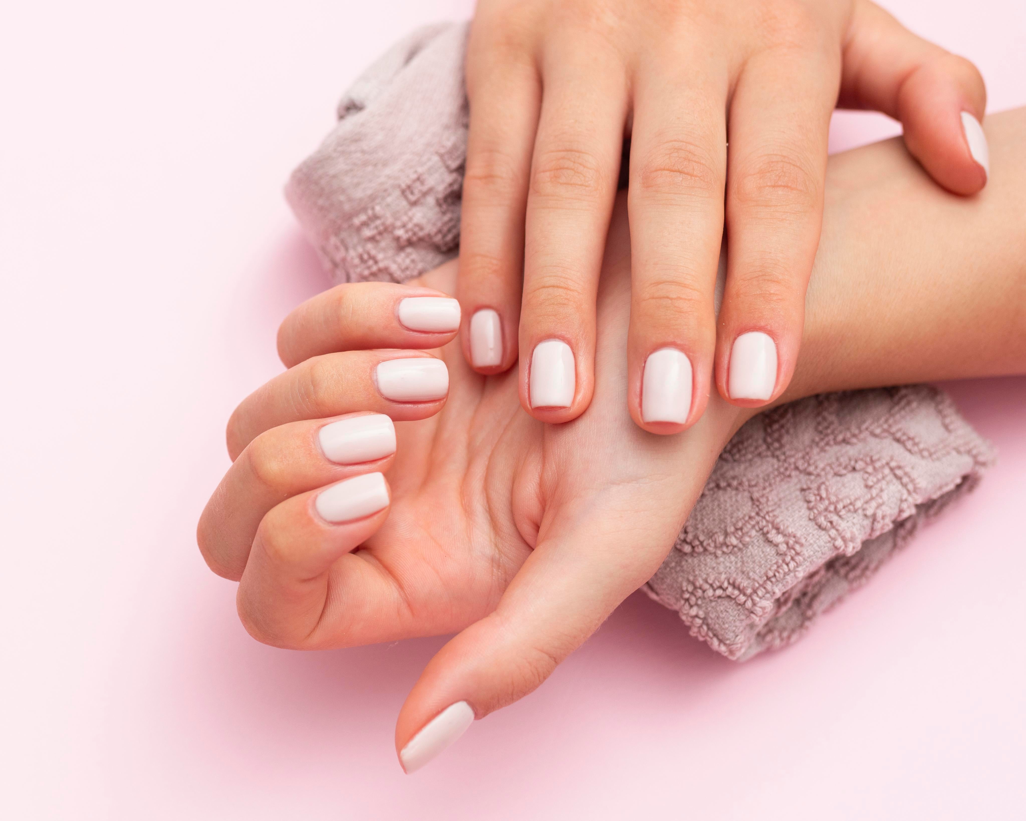 Manicura completa con Base Rubber