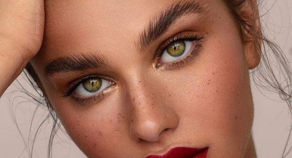 Planchado de Cejas.